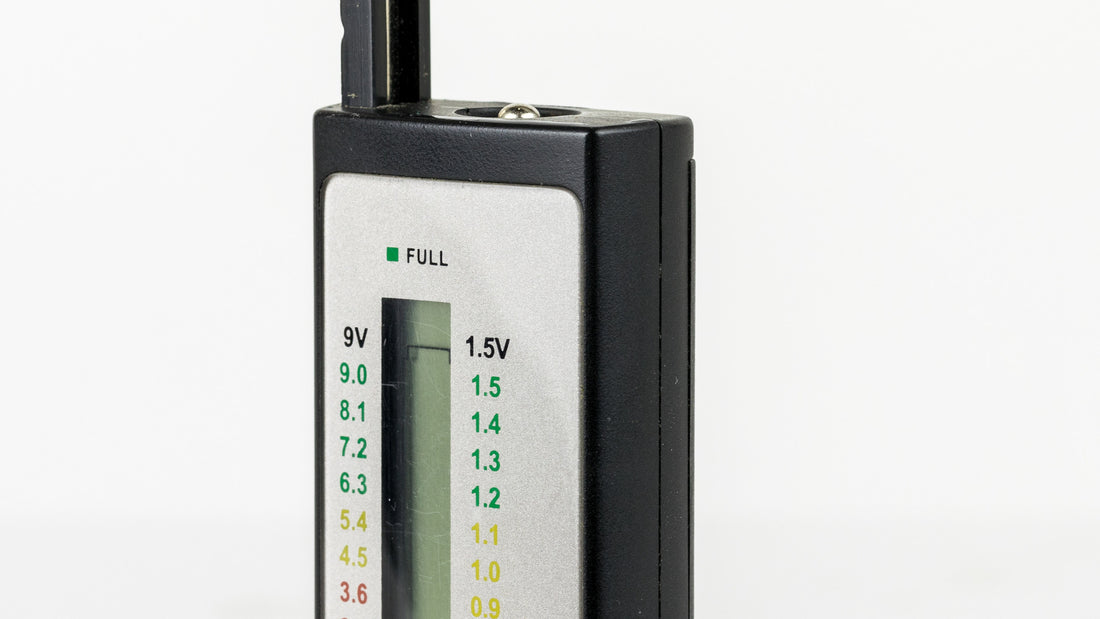 Battery Tester Voltage Checker Meter Scale Hero Banner