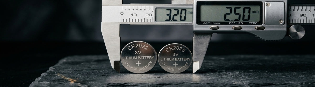 CR2032 vs CR2025 3V Coin Cell Battery Comparison - 3.20mm vs 2.50mm Caliper Thickness Measurement