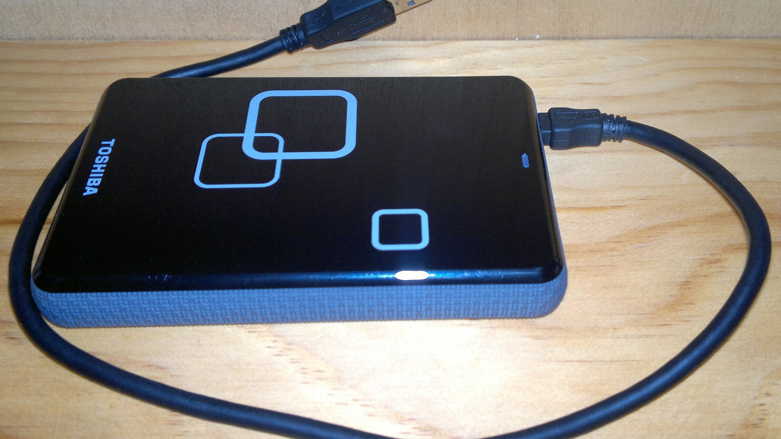 External Hard Drive USB Connection Hero Banner